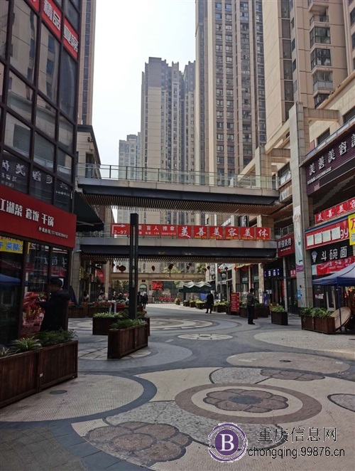陈家坪小区大门口早餐点亏本急售